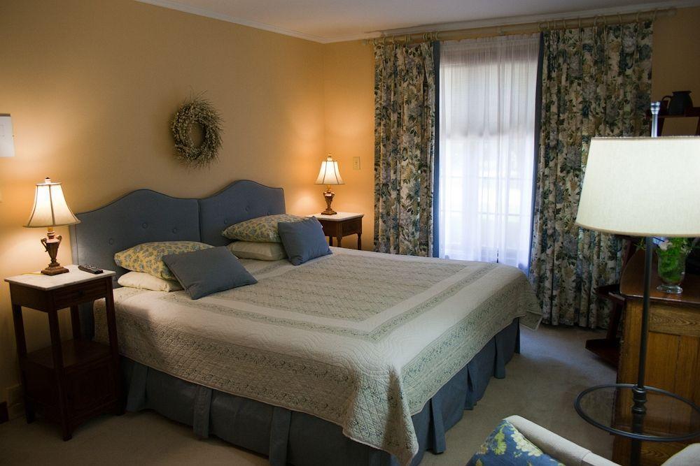 Cedar Gables Bed & Breakfast Niagara-on-the-Lake Ngoại thất bức ảnh